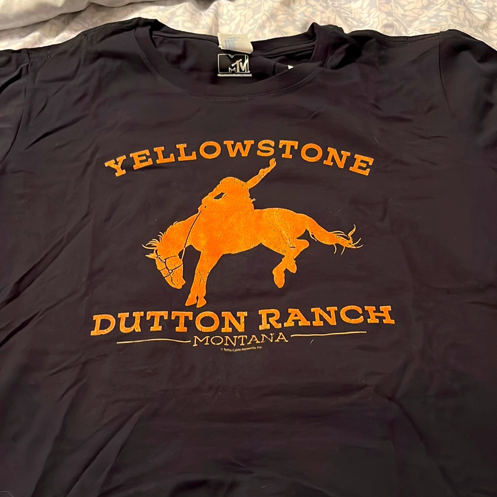 Women’s Yellowstone T-Shirt
